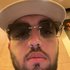 Анар Велиев